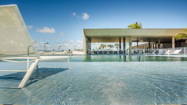 AX-DAMHA-FOT-PISCINA-01